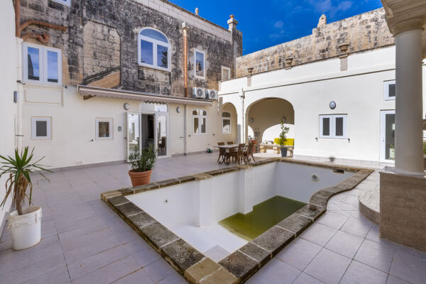 Naxxar Converted Town House - Ref No 007191 - Image 9