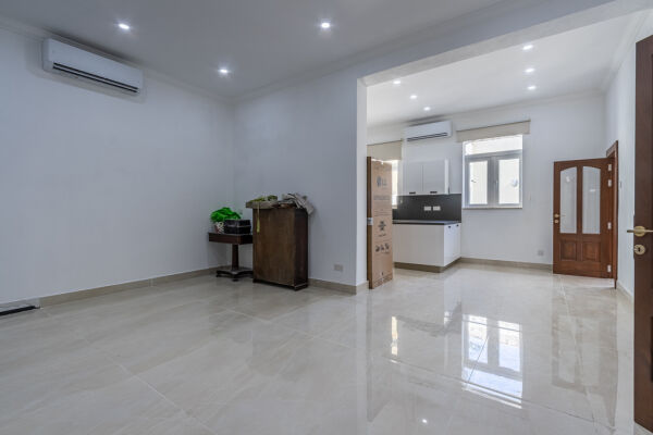Naxxar Converted Town House - Ref No 007191 - Image 5