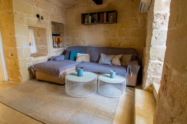 Naxxar Converted House of Character - Ref No 007270 - Image 4
