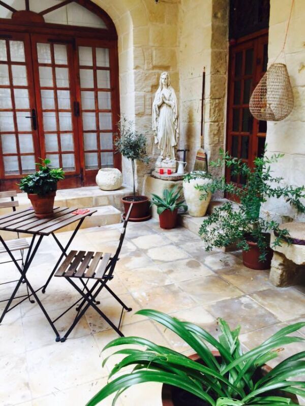 Attard Furnished House of Character - Ref No 007417 - Image 1