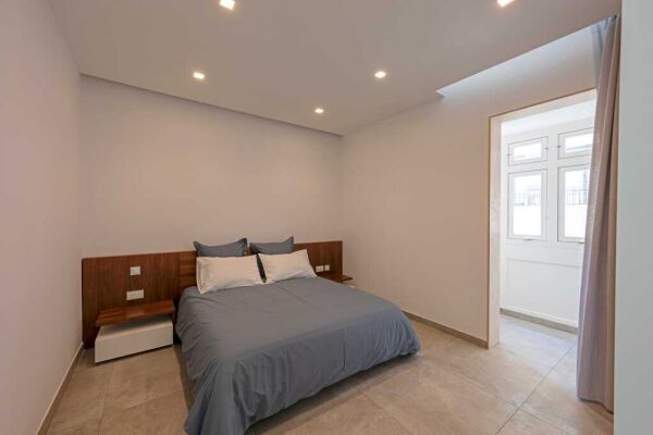 Sliema Furnished Town House - Ref No 007433 - Image 15