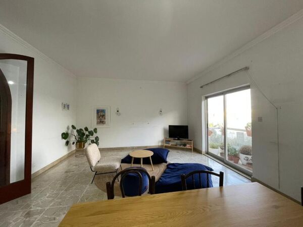 Sliema Seafront Apartment - Ref No 007453 - Image 4
