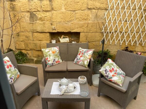 Gharb (Gozo) Furnished House of Character - Ref No 007460 - Image 1