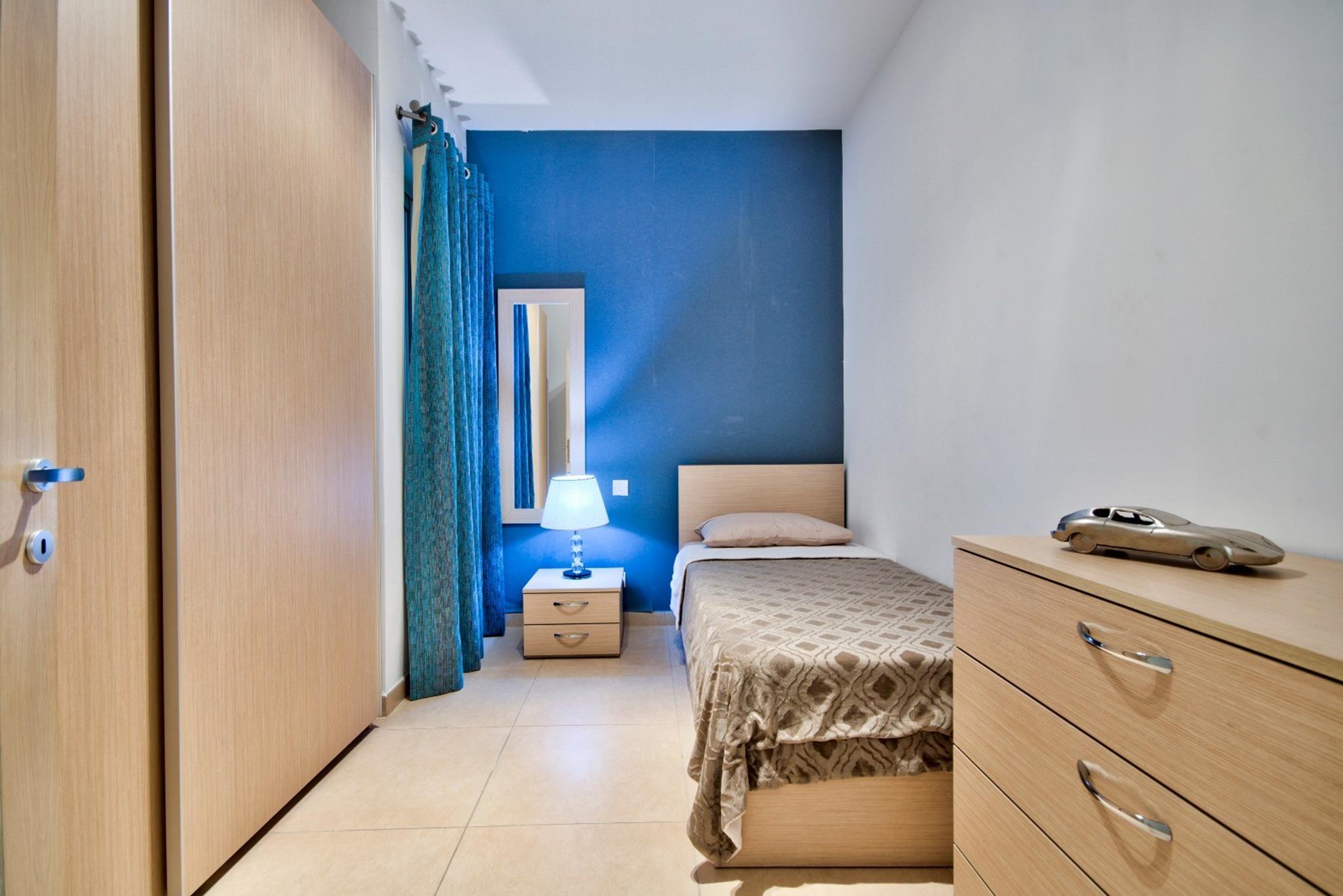 Sliema Apartment - Ref No 000290 - Image 10