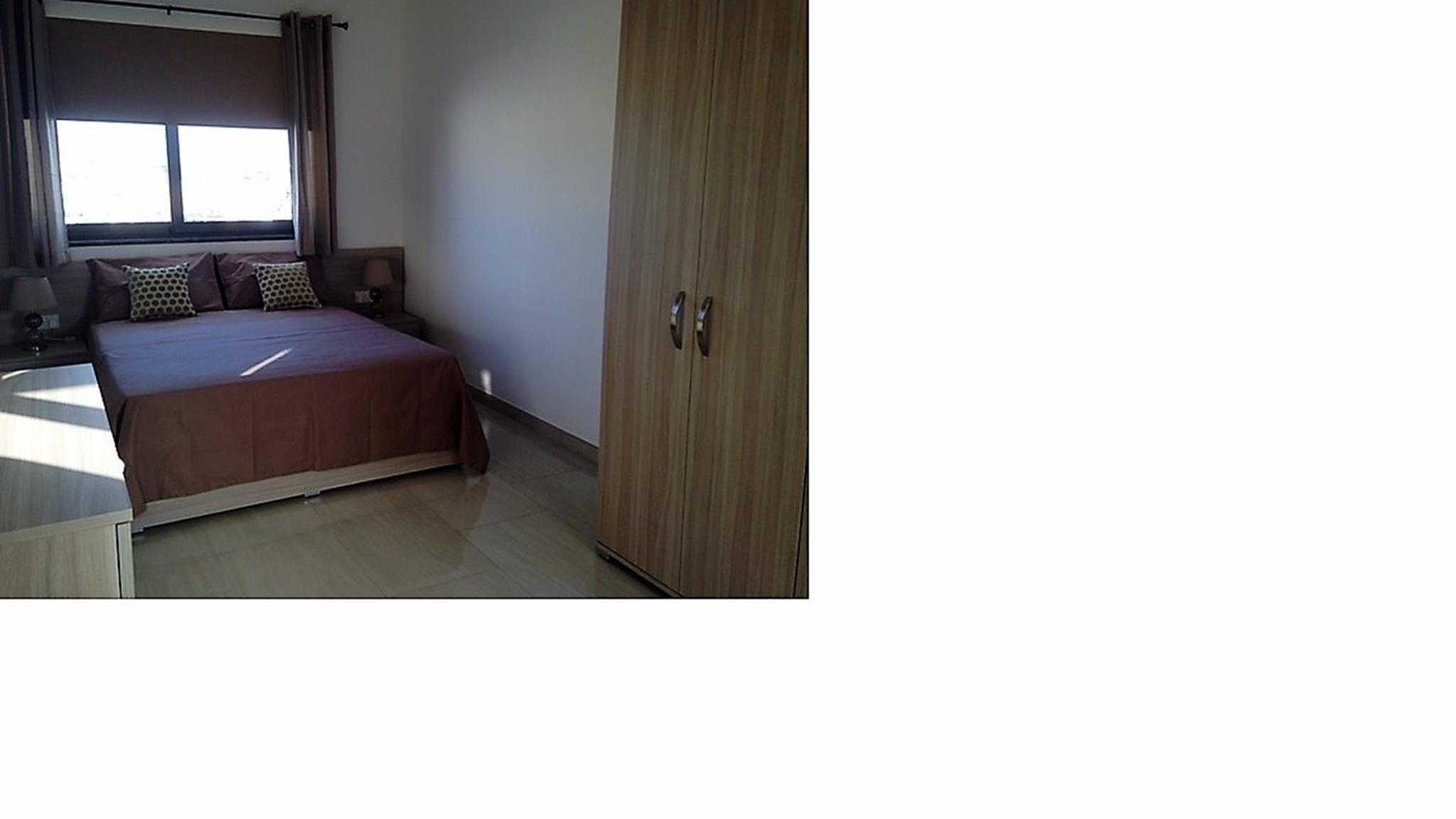 Gzira Apartment - Ref No 000803 - Image 11