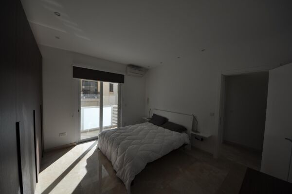 Sliema, Luxurious Finish Apartment - Ref No 001366 - Image 7