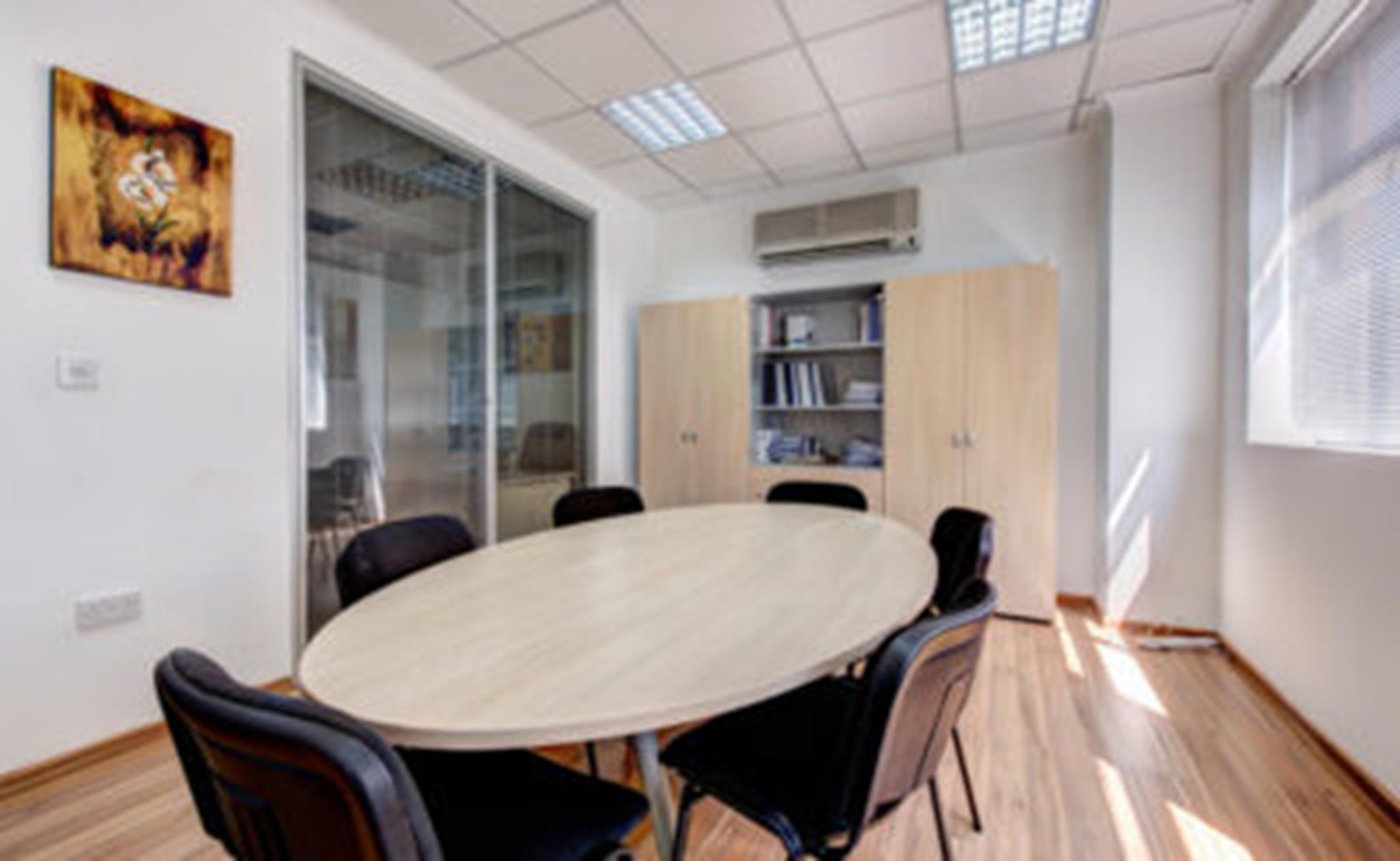 Hamrun, Fully Equipped Office - Ref No 002113 - Image 5
