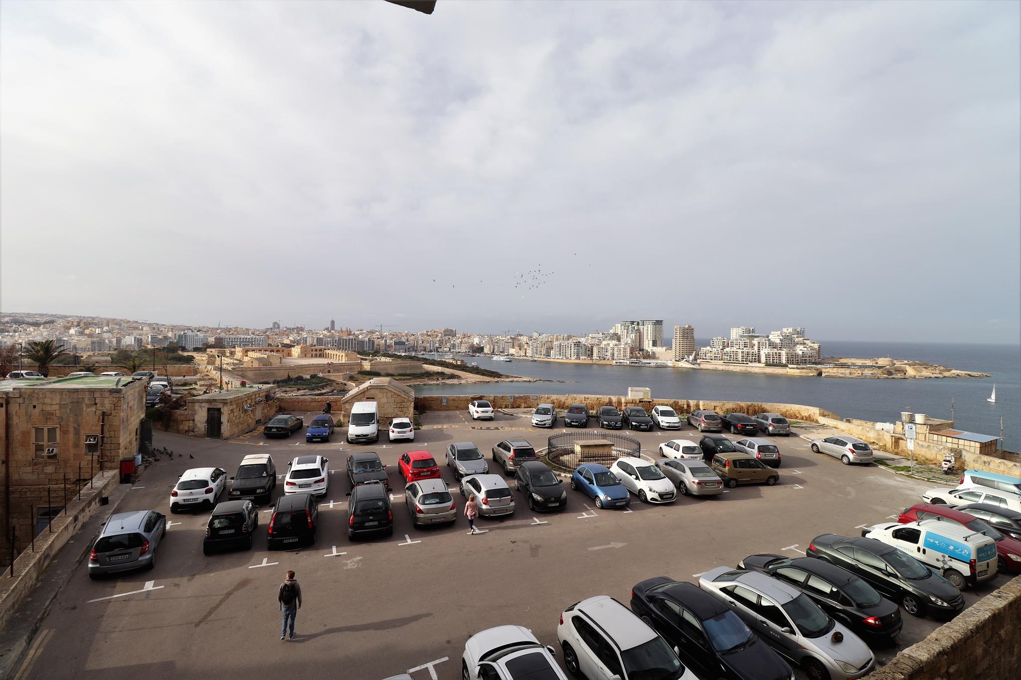 Valletta Apartment - Ref No 002585 - Image 1