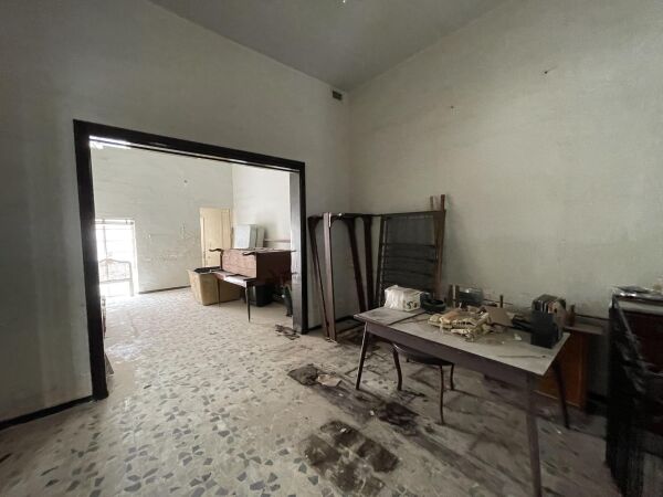 Sliema, Unconverted Town House - Ref No 002918 - Image 7