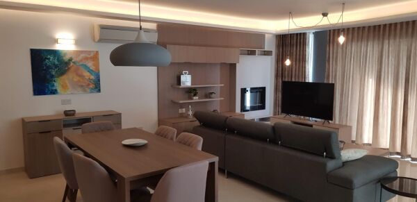 Ta’ Xbiex, Luxury Furnished Apartment - Ref No 003356 - Image 1