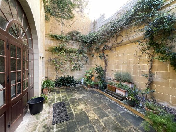 Mdina, Converted House of Character - Ref No 003404 - Image 6