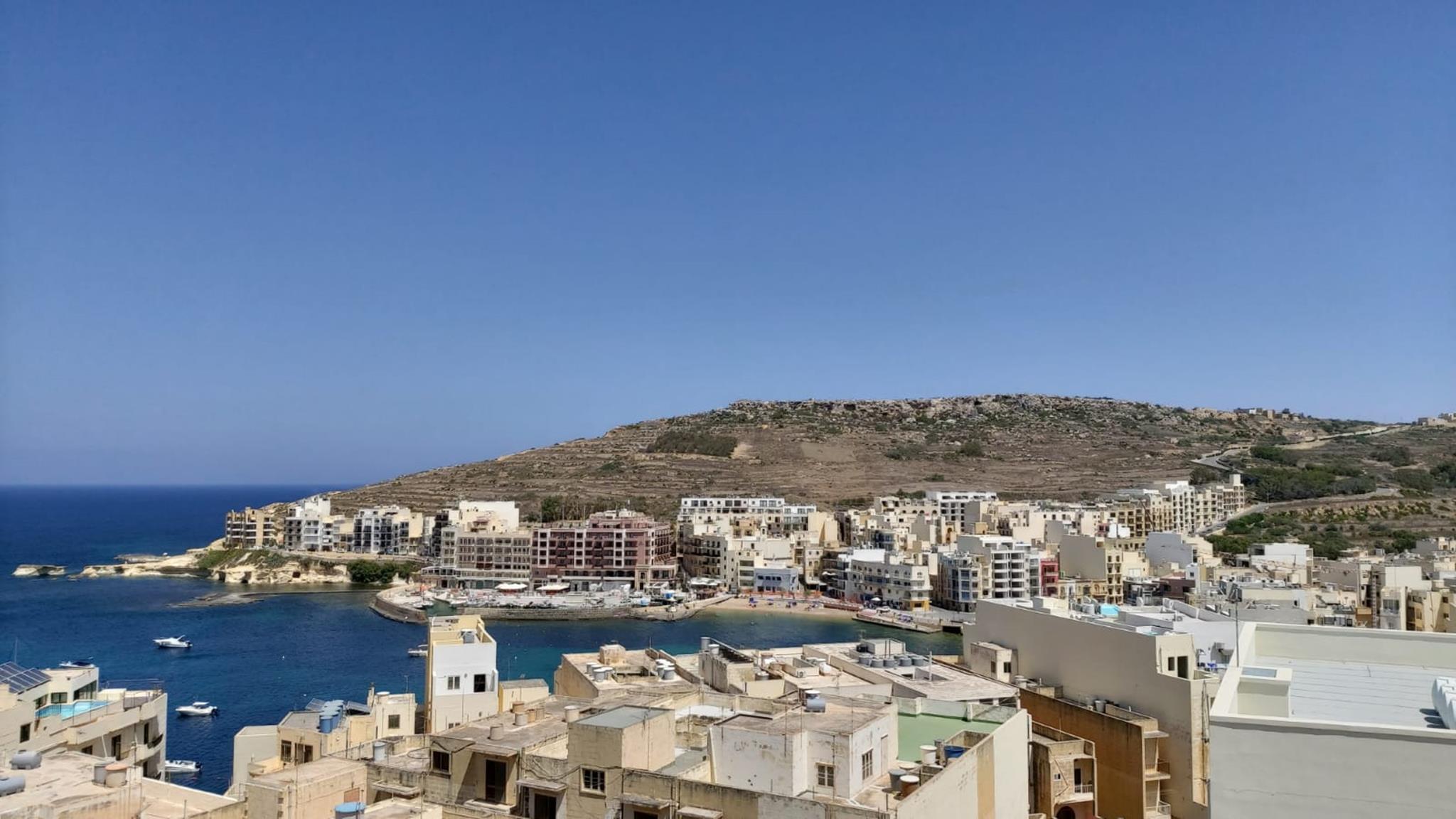 Marsalforn (Gozo), Shell Form Penthouse - Ref No 003959 - Image 1