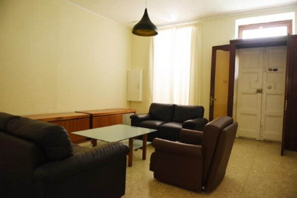 Sliema, Furnished Town House - Ref No 004161 - Image 1