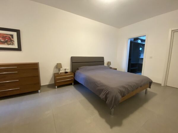 Sliema, Finished Apartment - Ref No 004276 - Image 6