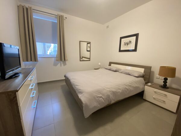 Sliema, Finished Apartment - Ref No 004276 - Image 5