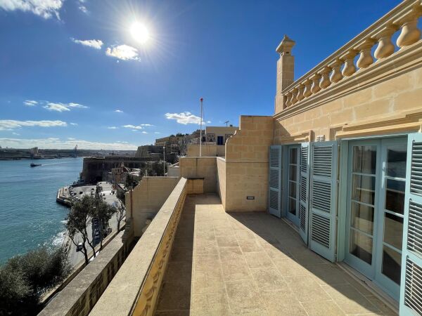 Valletta, Furnished Duplex Maisonette - Ref No 004912 - Image 7
