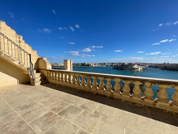 Valletta, Furnished Duplex Maisonette - Ref No 004912 - Image 6