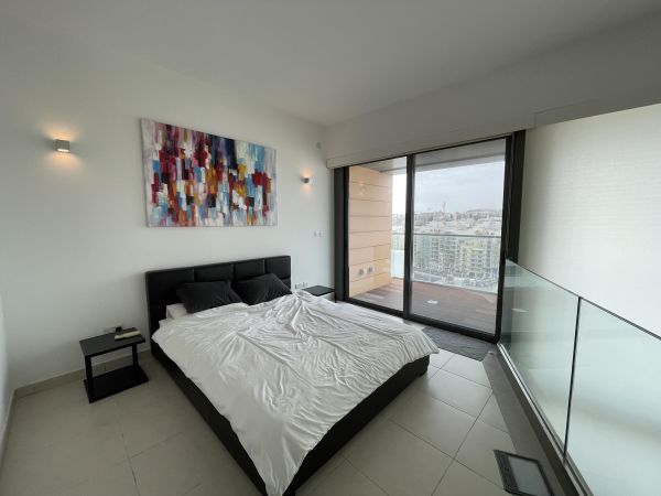 Portomaso Apartment - Ref No 005755 - Image 8