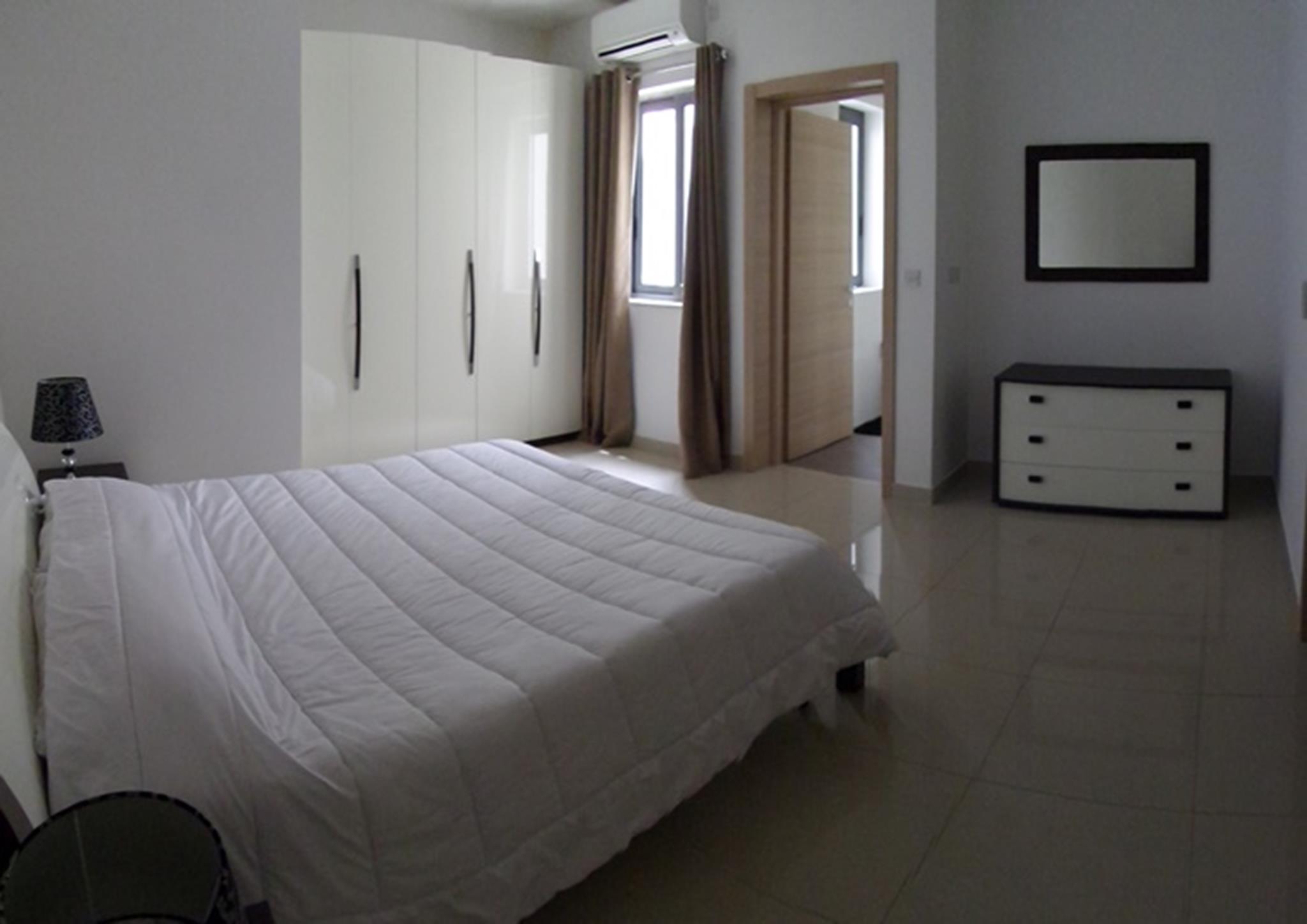 Sliema Apartment - Ref No 005856 - Image 6