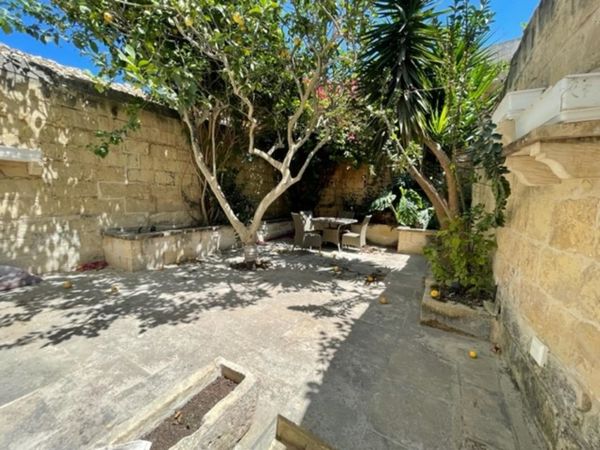 Naxxar House of Character - Ref No 005999 - Image 11