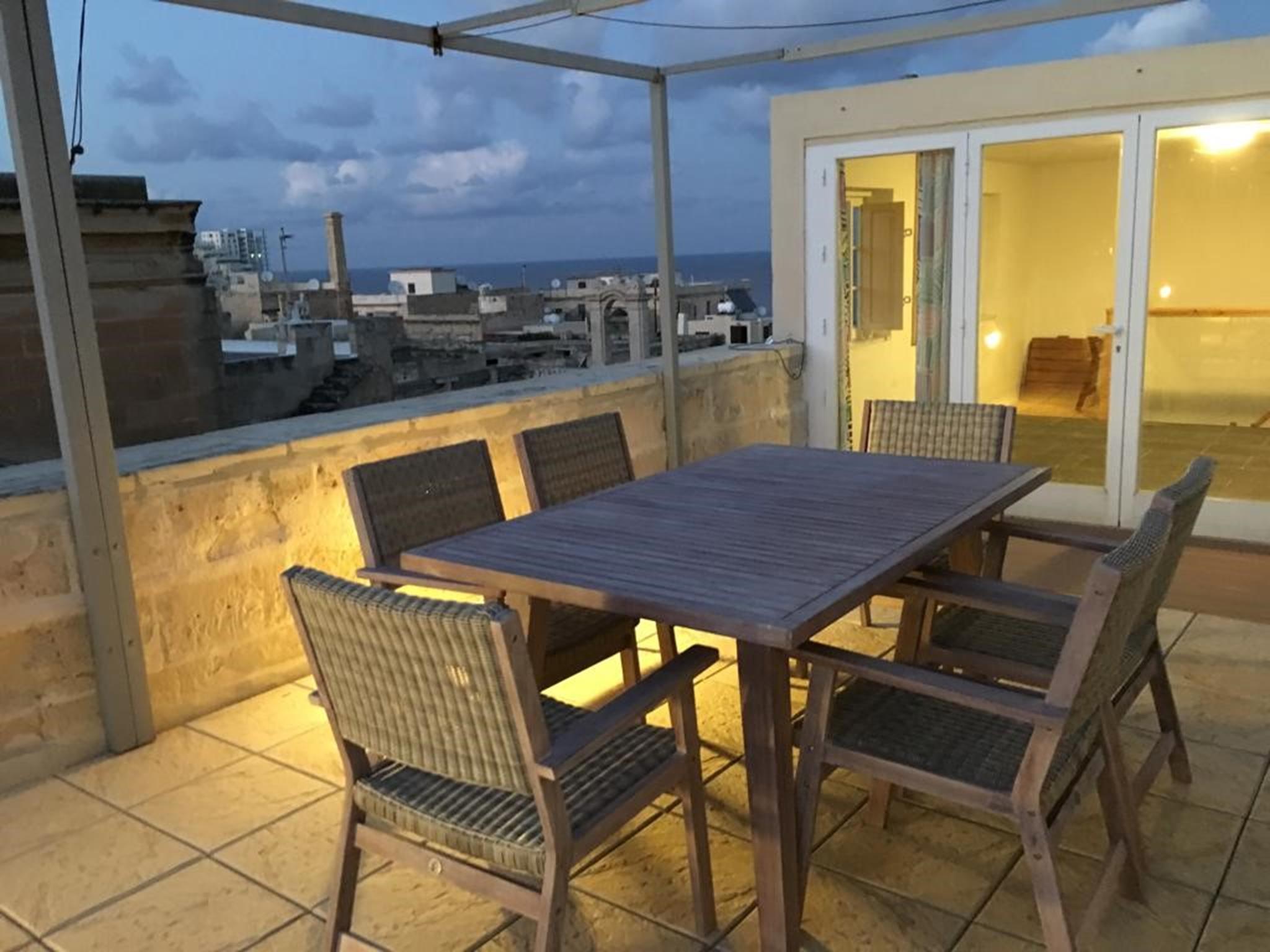 Valletta Apartment - Ref No 006122 - Image 1