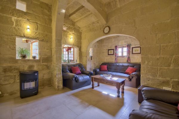 Gharb (Gozo), Furnished Farmhouse - Ref No 006438 - Image 8