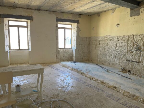 Valletta, Shell Form Apartment - Ref No 006532 - Image 3