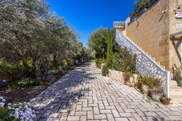 Mgarr, Outstanding Farmhouse - Ref No 006534 - Image 4