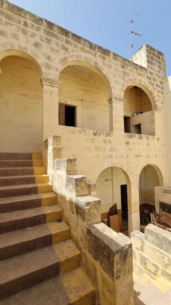 Nadur (Gozo), Unconverted House of Character - Ref No 006575 - Image 1