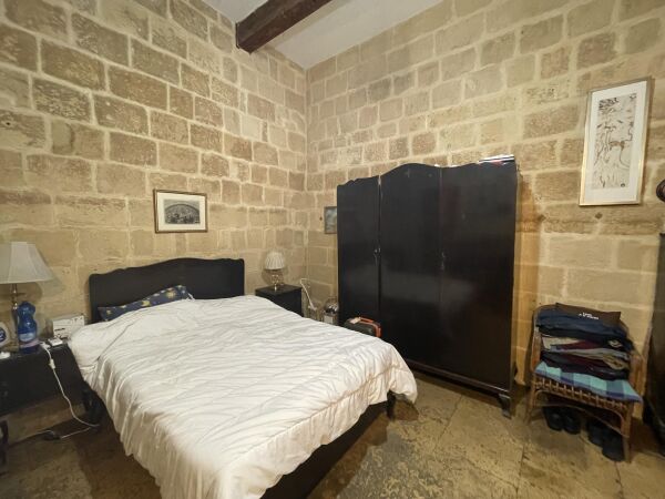 Valletta, Converted Town House - Ref No 006598 - Image 10