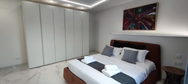 Sliema, Luxury Furnished Penthouse - Ref No 006603 - Image 15