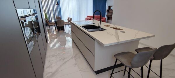 Sliema, Luxury Furnished Penthouse - Ref No 006603 - Image 9